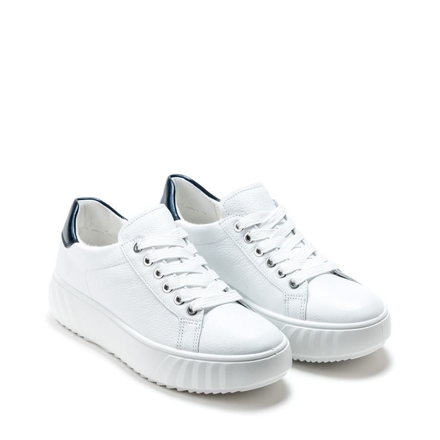 Ženske plitke patike Ara-12-46523.05H bele ravne 10 15246 ara 12 46523 05h weiss night 2