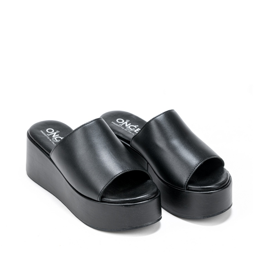 Ženske kožne papuče Once-85632 crne na platformu 1 Ženske kožne papuče Once-85632 crne na platformu