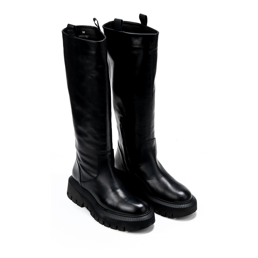 Ženske kožne duboke čizme Roberto-Serpentini-M93 crne ravne 1 Ženske kožne duboke čizme Roberto-Serpentini-M93 crne ravne