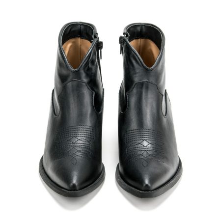 Ženske kožne plitke čizme Silko-PT09 crne ravne 5 Creator obuća | Ženska kožna obuća | Ženske kožne tašne | Ženske kožne cipele | Ženske kožne sandale | Ženske kožne papuče | Ženske kožne mokasine | Ženske kožne patike | Ženske kožne baletanke | Ženske kožne torbe | Muška kožna obuća | Sezona proleće leto 2024 | Proleće leto 2024 | Creator |