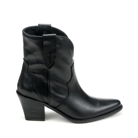 Moderne plitke čizme od prave kože, udobne i tople za hladne dane – Creator.rs