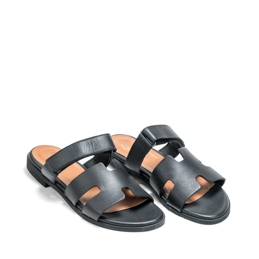 Ženske kožne papuče Silko-SC04 crne ravne 1 Ženske kožne papuče Silko-SC04 crne ravne