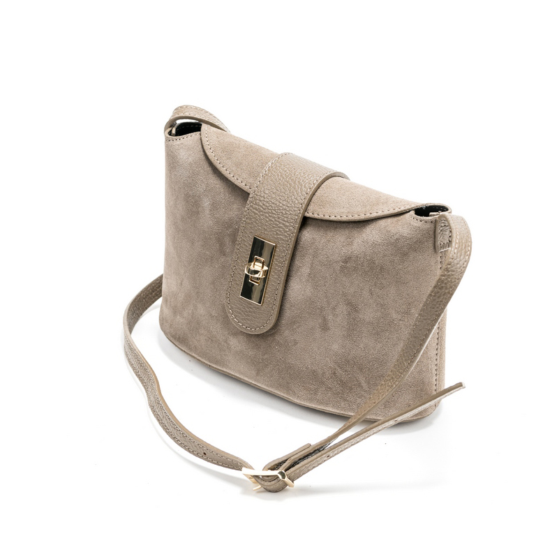 mala torba krema boje od prevrnute koze zenske torbe za leto 2026